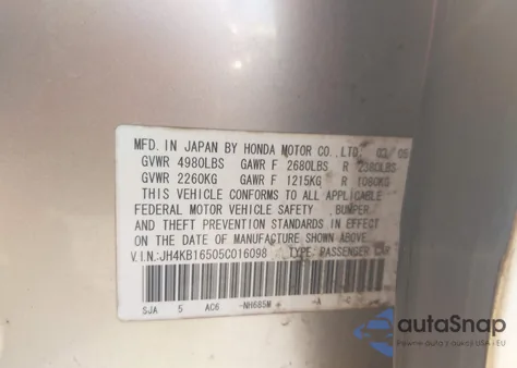 2005 Acura Rl 3.5 z USA, uszkodzony, nr VIN JH4KB16505C016098